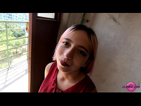 ❤️ Sha'awar ɗalibi yana tsotsar Baƙo a Waje - Cum A Fuskarsa ️ Batsa ❤